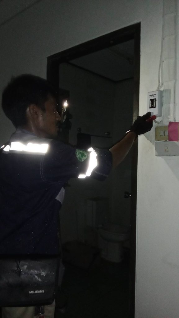 ตรวจเช็กเบรกเกอร์