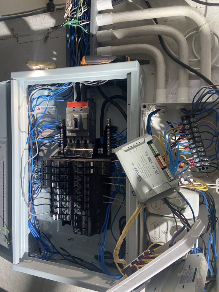 ติดตั้งตู้ไฟ