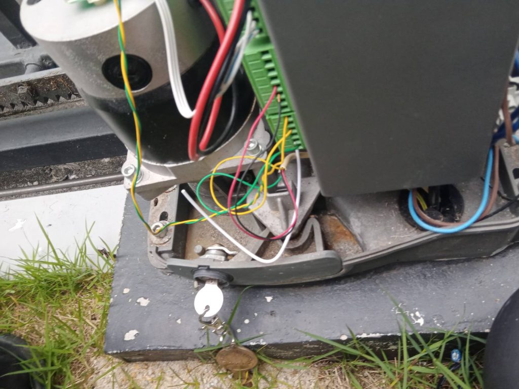 ติดตั้งประตูรีโมท