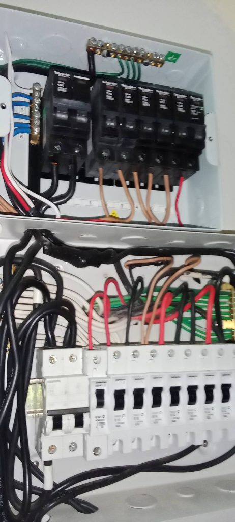 งานติดตั้งตู้คอนซูมเมอร์ยูนิต