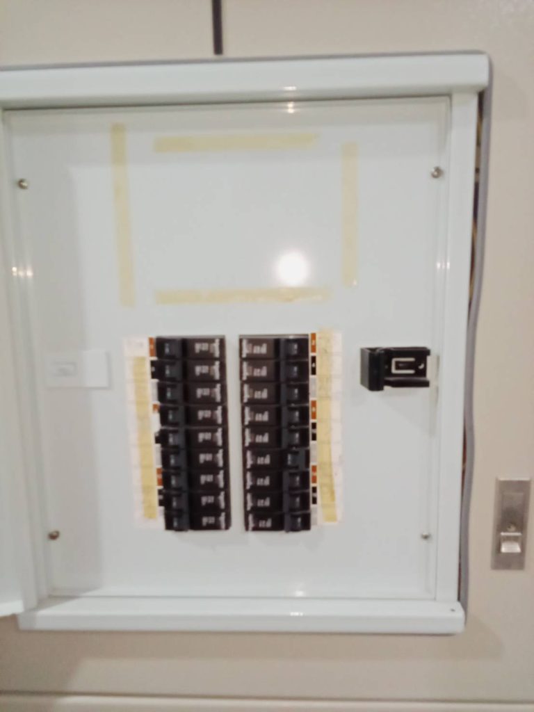 ติดตั้งตู้โหลดเซ็นเตอร์