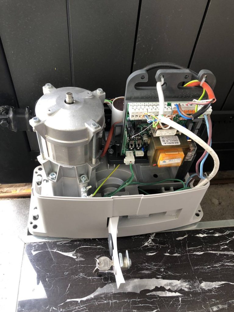 มอเตอร์ประตูรีโมท