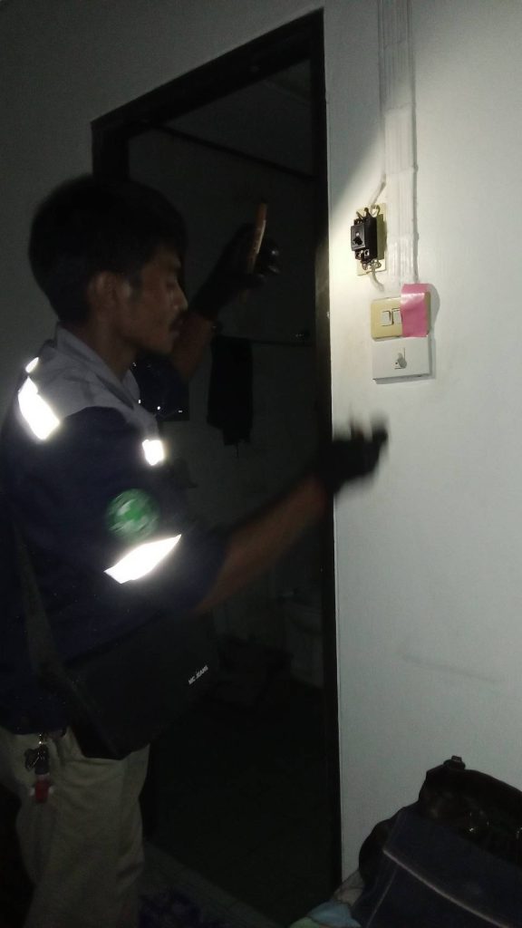 ตรวจเช็กเบรกเกอร์