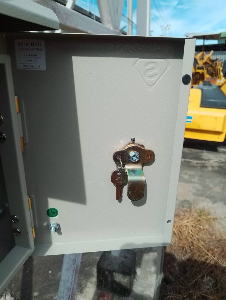 ติดตั้งเบรกเอร์ใหม่