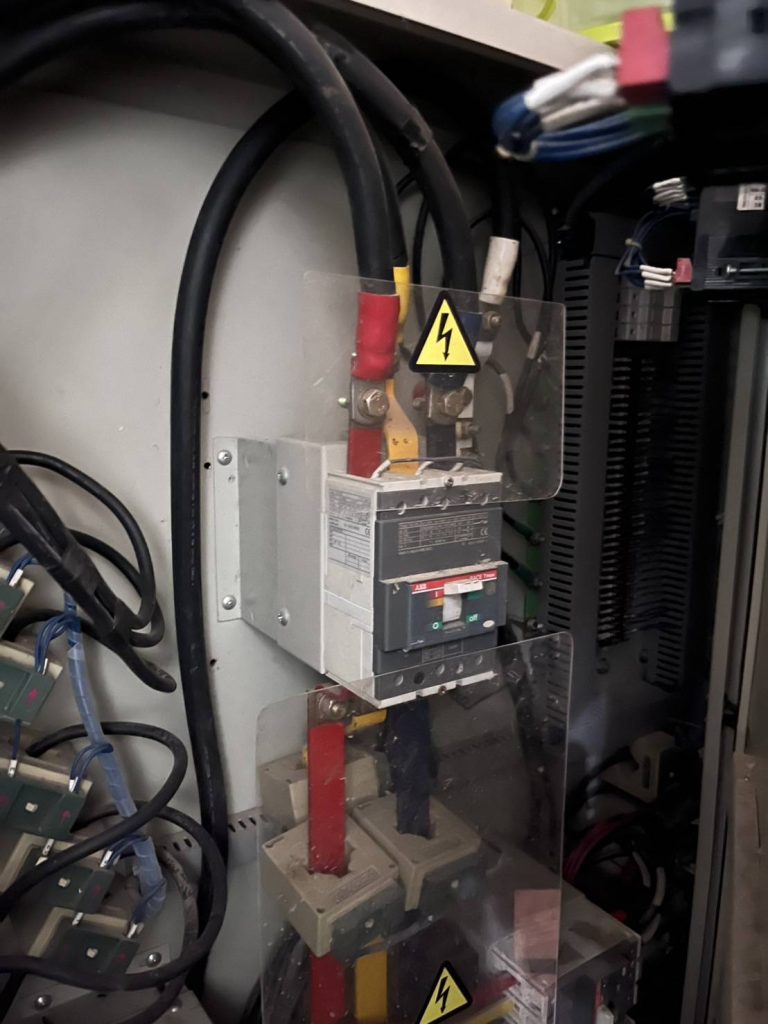 ตู้เมนไฟฟ้า