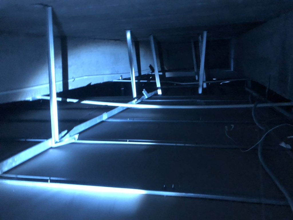 แนวสายไฟบนฝ้า