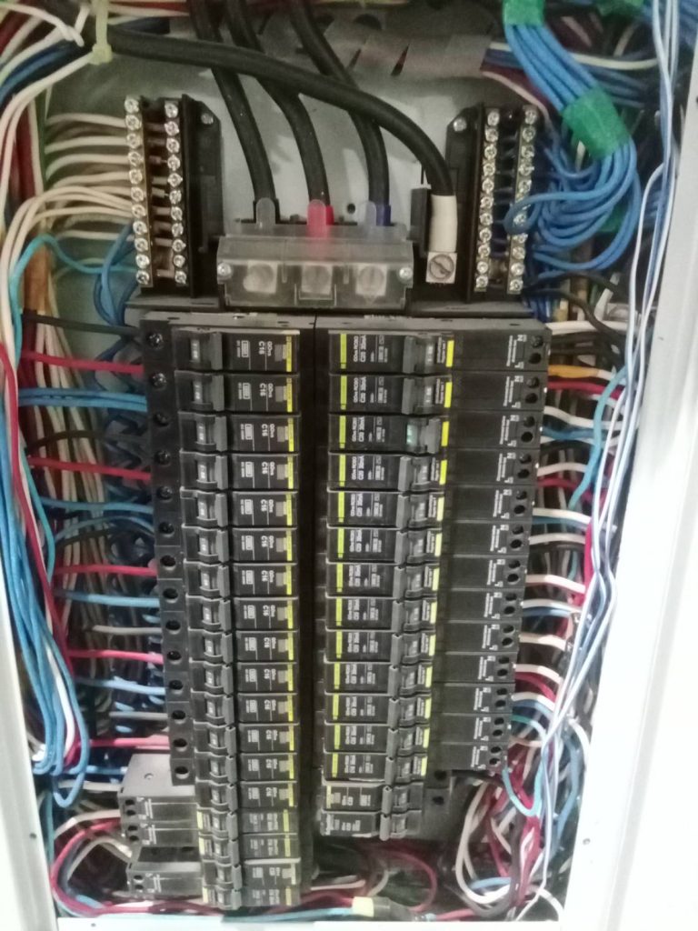 ตู้โหลดเซ็นเตอร์