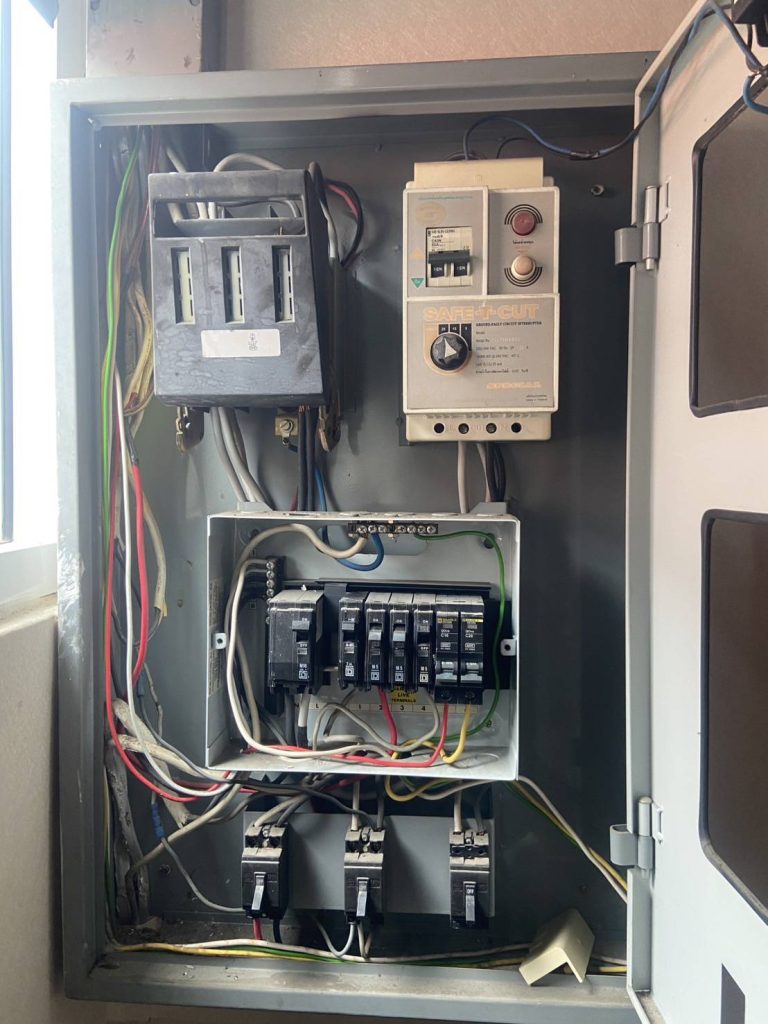 ตรวจเช็กตู้คอนซูมเมอร์