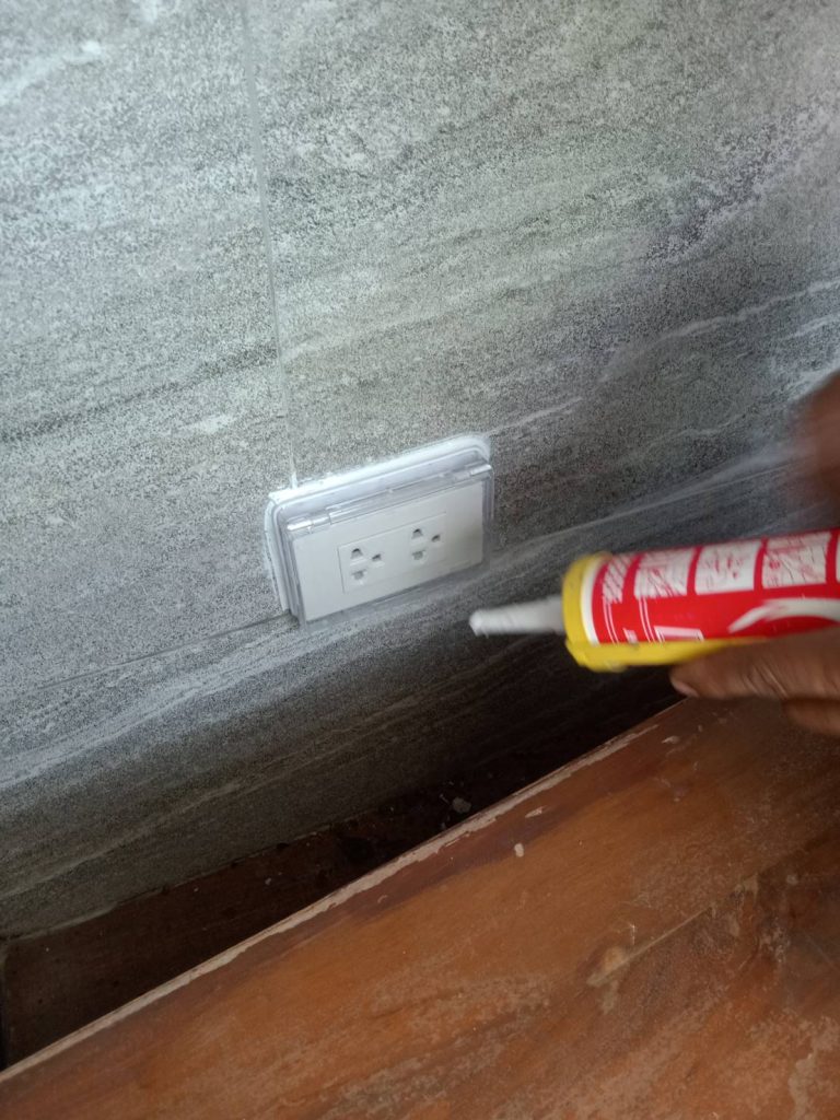 ยิงซิลิโคนเก็บงาน