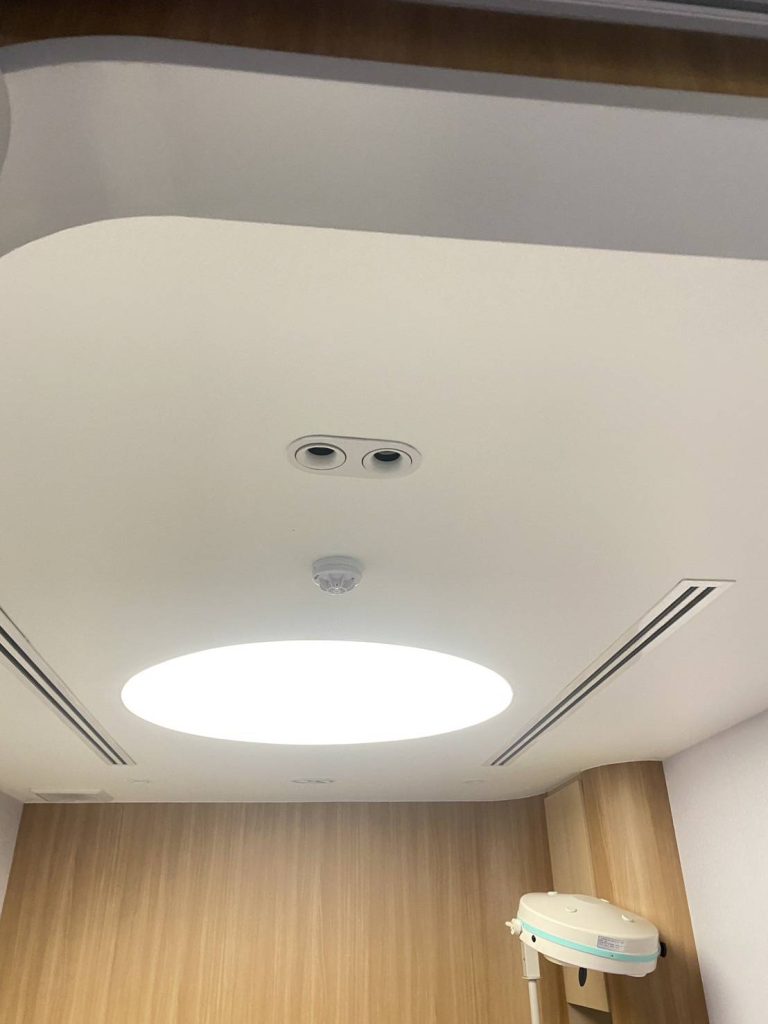 ติดตั้งไฟให้ความสว่าง