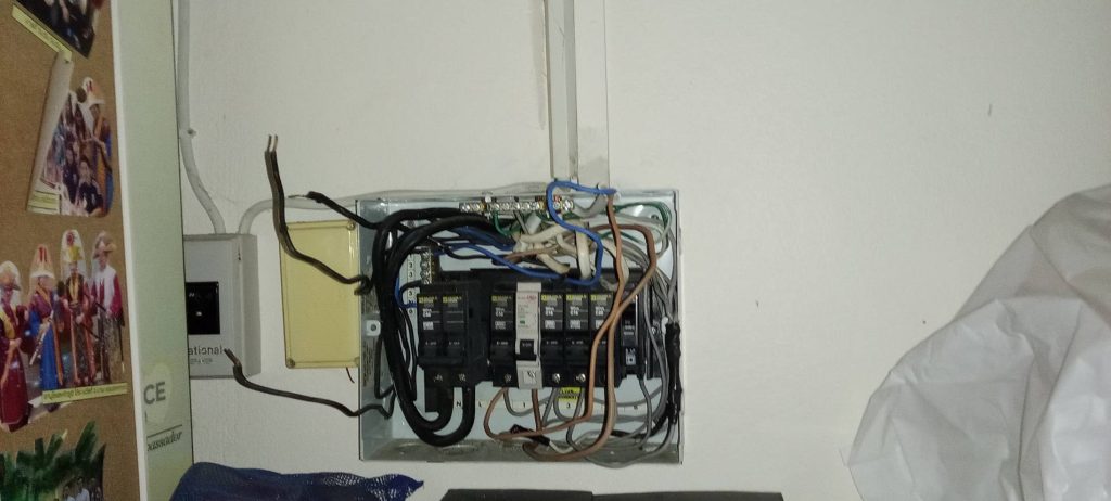 ตู้คอนซูมเมอร์