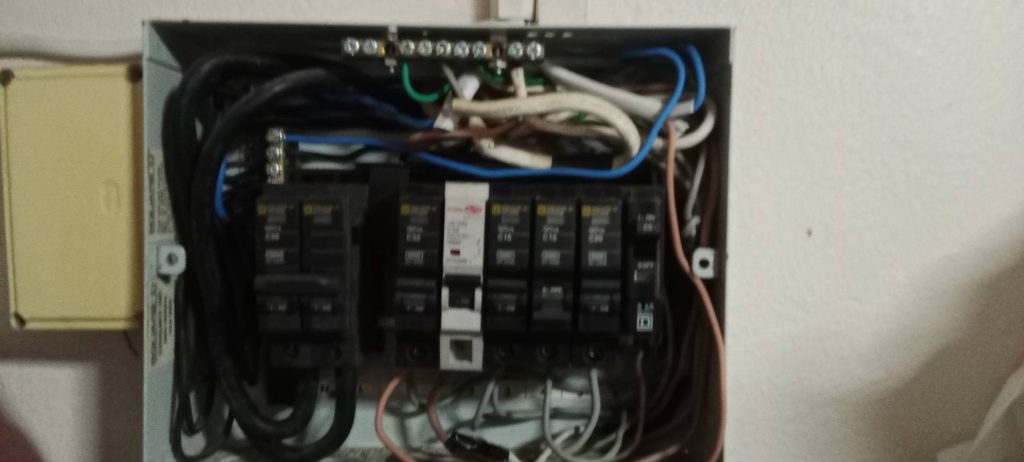 ตู้คอนซูมเมอร์