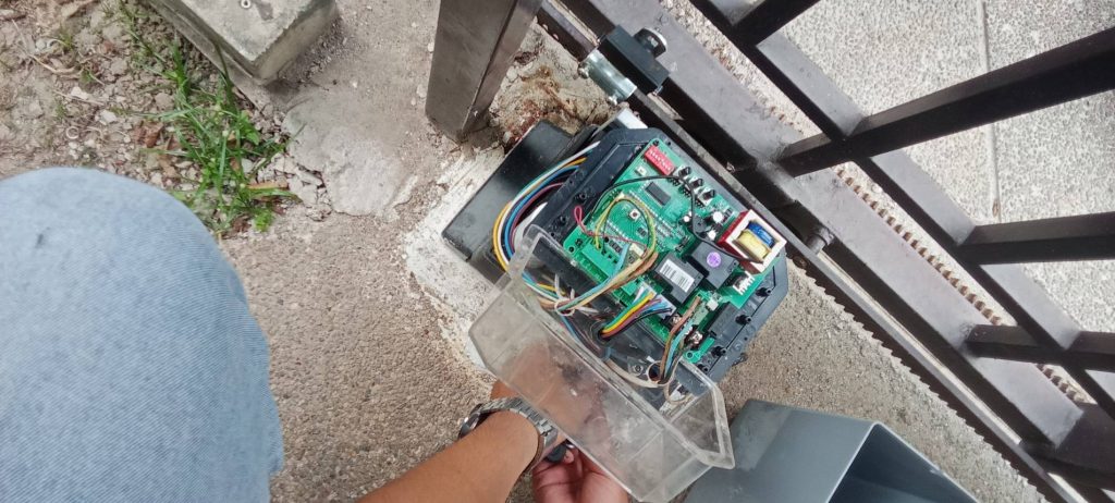 ตรวจเช็กมอเตอร์ประตูรีโมท