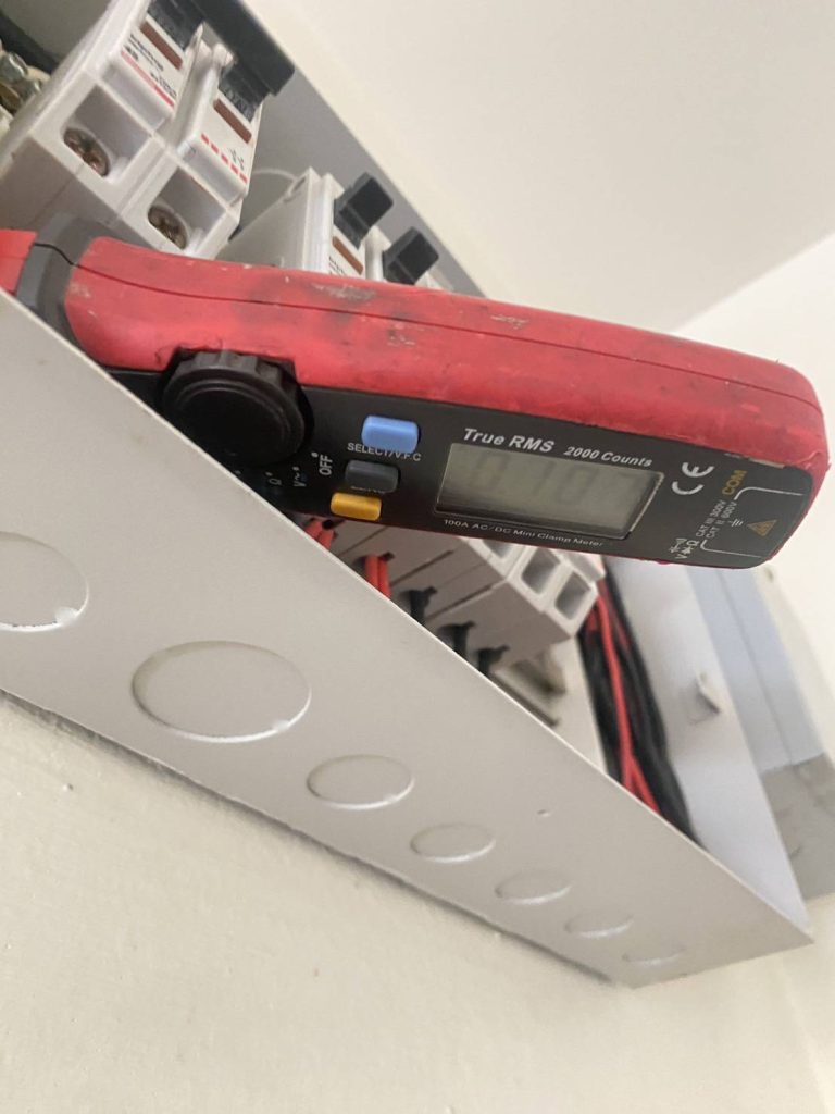 วัดไฟตู้คอนซูมเมอร์