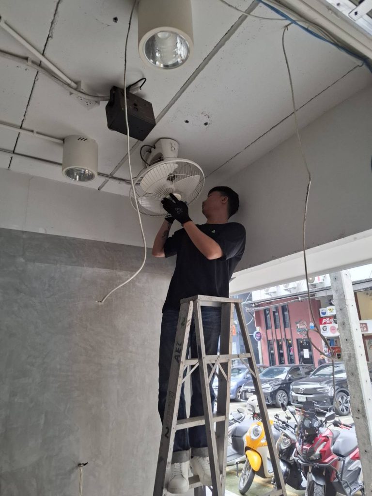 เดินสายไฟ