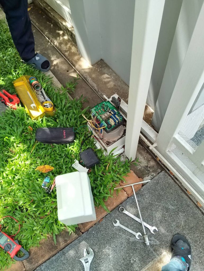 ติดตั้งมอเตอร์ประตูรีโมท