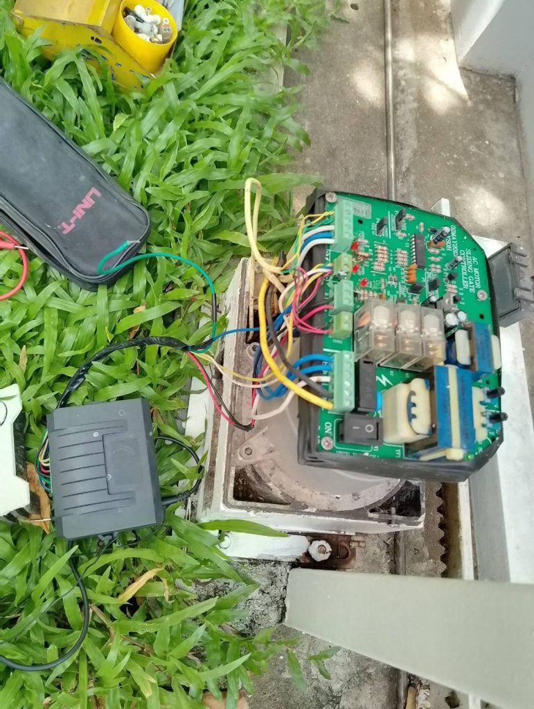 ติดตั้งมอเตอร์ประตูรีโมท