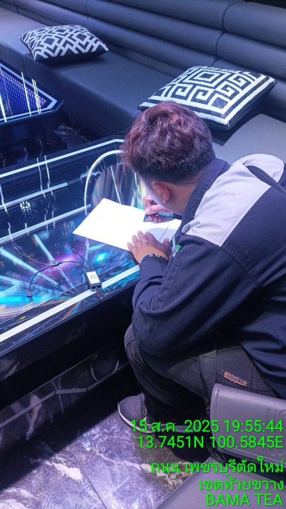 ติดตั้งไฟLEDโต๊ะ