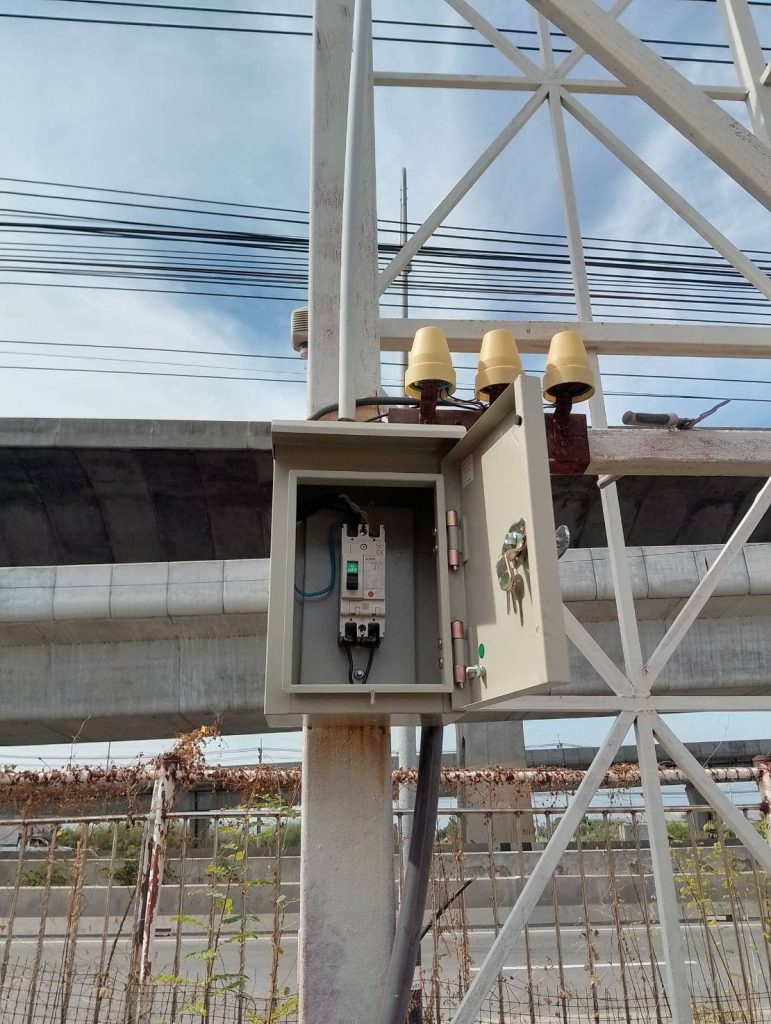 ติดตั้งเบรกเอร์ใหม่