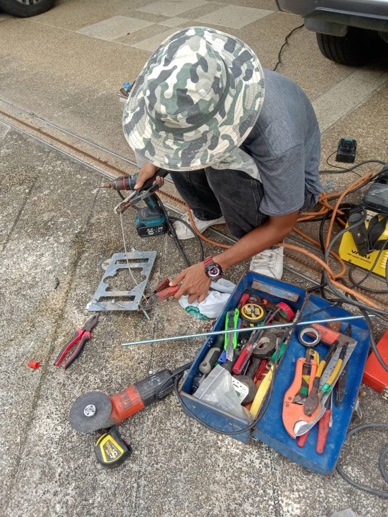 ติดตั้งมอเตอร์ประตูรีโมท