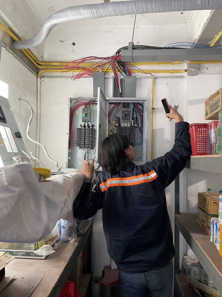 ตรวจเช็กตู้โหลดเซ็นเตอร์