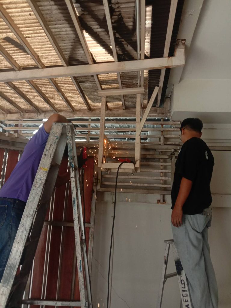 ติดตั้งมอเตอร์ประตูรีโมท