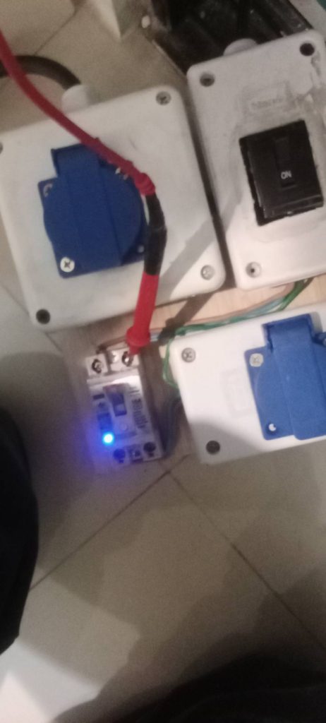 ทำสอบวงจรไฟฟ้า