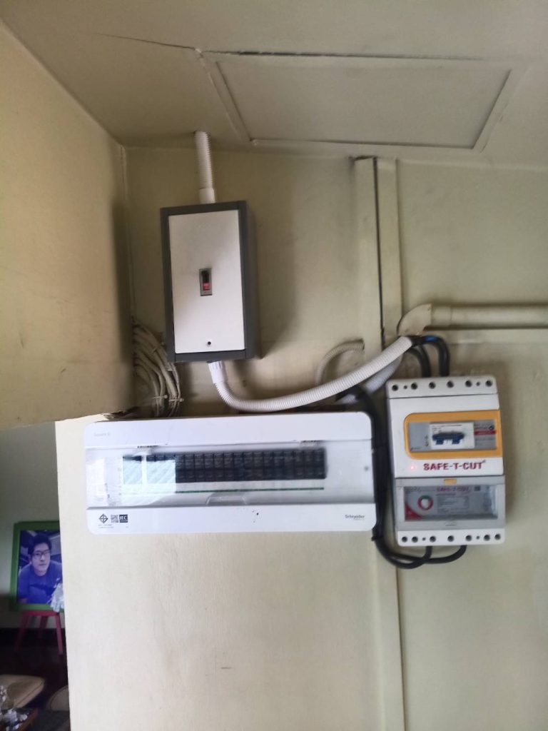 ตู้คอนซูมเมอร์และเซฟทีคัท