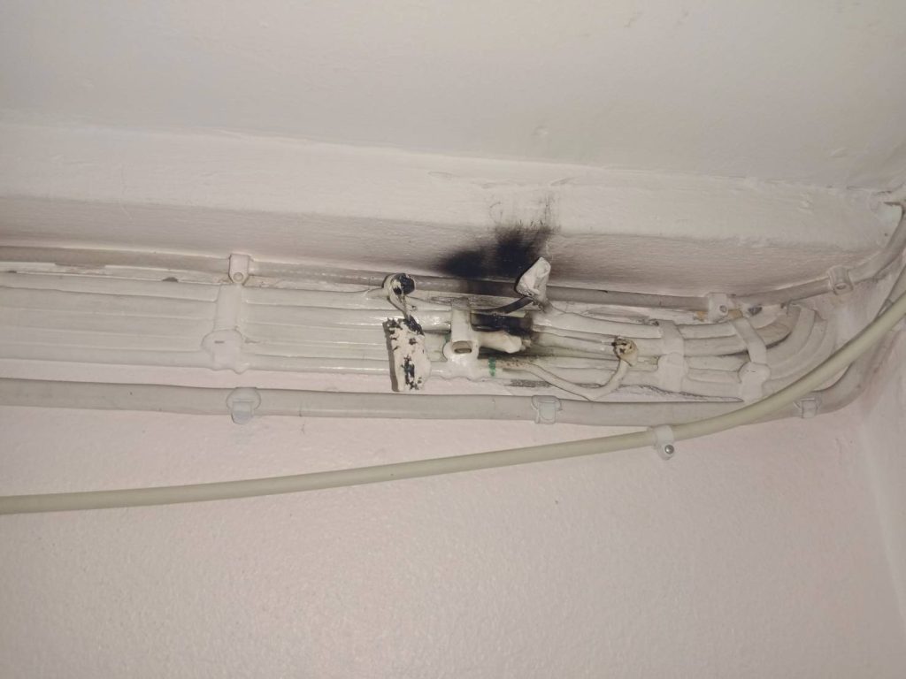 สายไฟช็อตไหม้