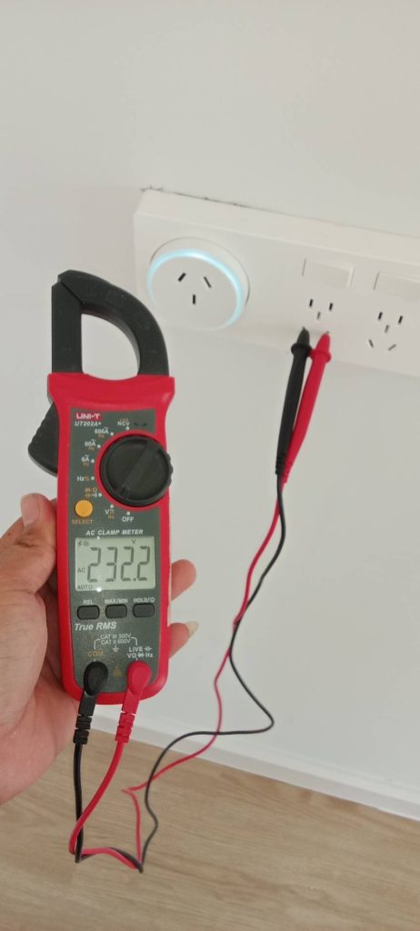 เช็กปลั๊กไฟ