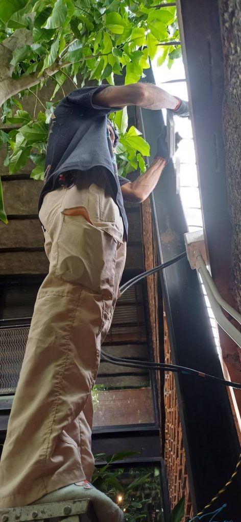 ติดตั้งกล่องพักสาย