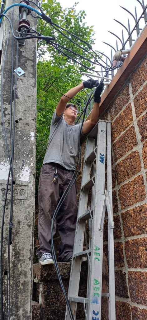 เดินท่อร้อยสายไฟ