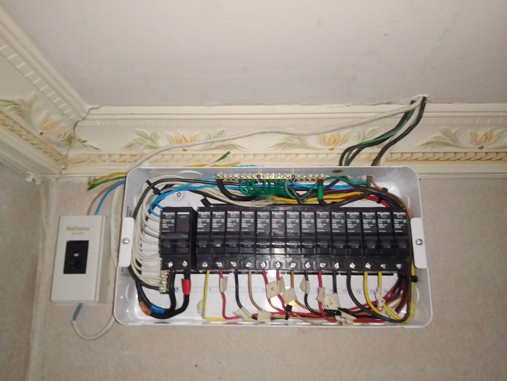 จัดเรียงสายไฟใหม่