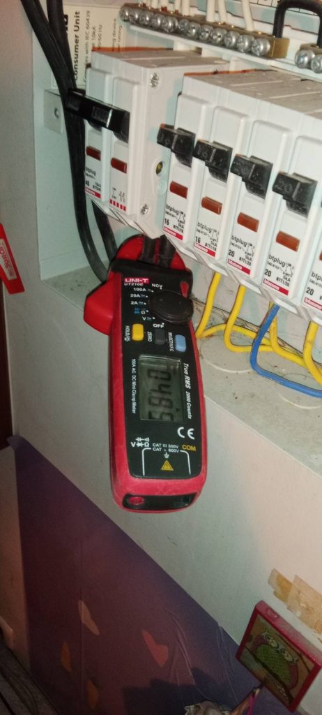 วัดไฟตู้คอนซูมเมอร์