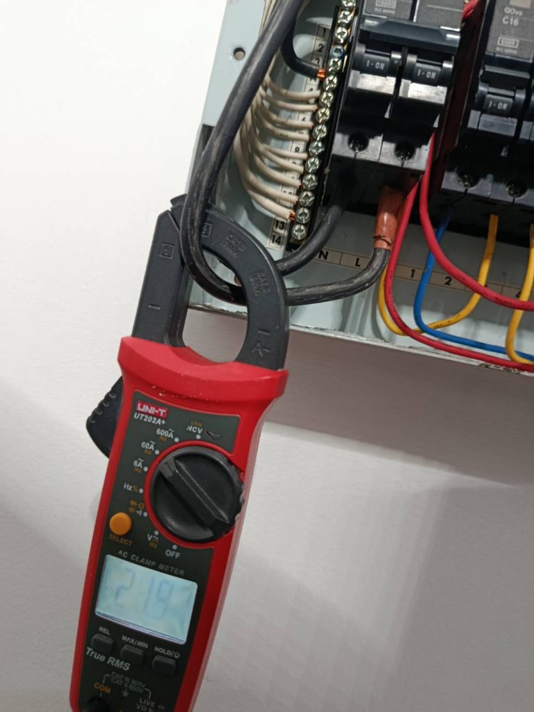 วัดไฟตู้คอนซูมเมอร์