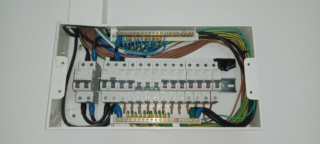 เซอร์กิตเบรกเกอร์ในตู้คอนซูมเมอร์