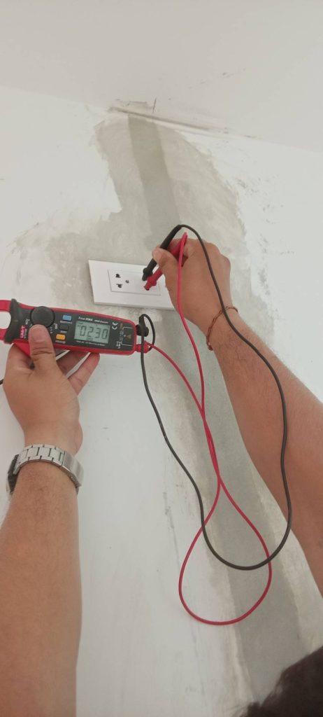 เช็กปลั๊กไฟ