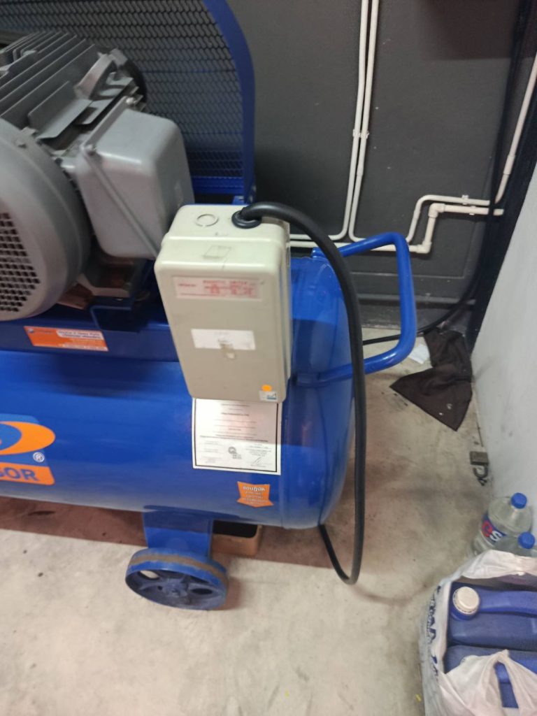 ตู้ควบคุมสำหรับปั๊มลม