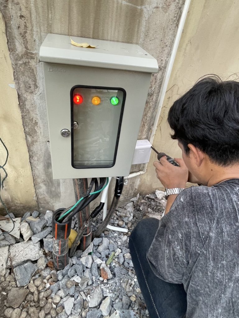 ตรวจเช็กตู้ควบคุมไฟฟ้า