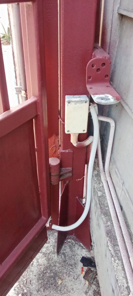 กล่องพักสายไฟ